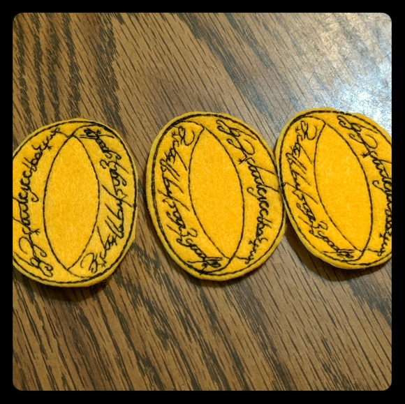 The One Ring Feltie + Badge Reel - Picture 1 of 2